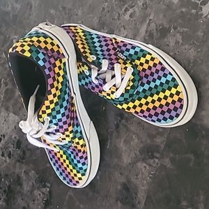🏆Host Pick!Vans Girls size 3 rainbow checkered athletic lace up canvas sneakers